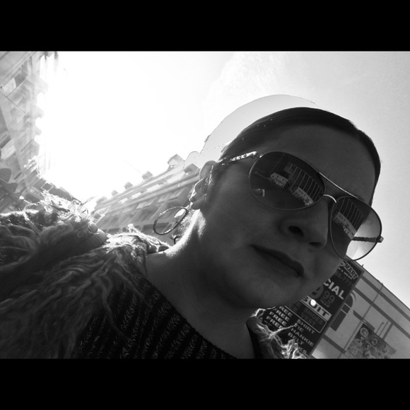 Meet your Posher, Eva - Picture 9 of 14